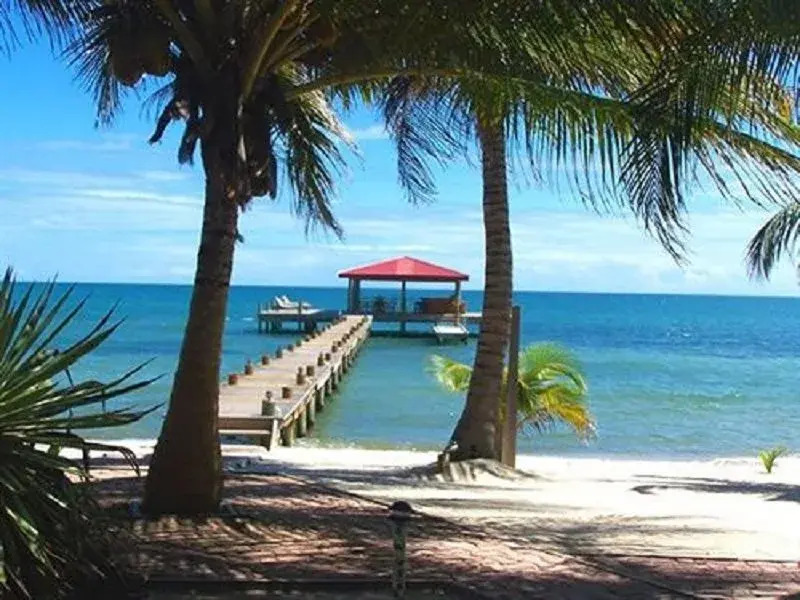 Roberts Grove Beach Resort