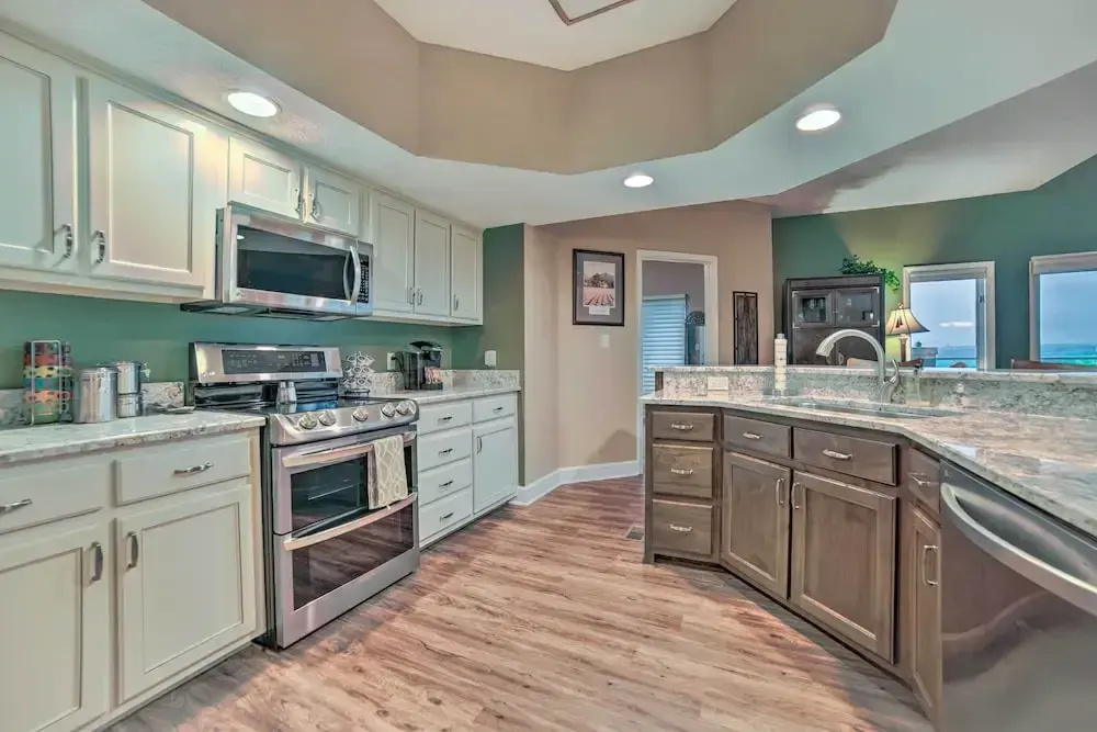 Sevierville Home w/ Mountain Views ~ 1 Mi to Town!