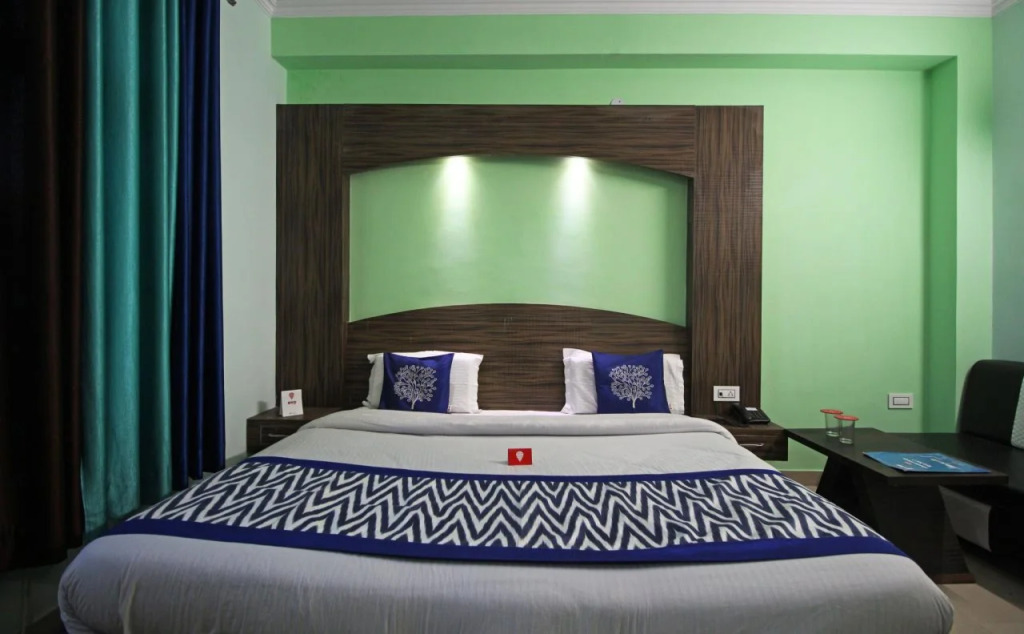 Hotel JMK International
