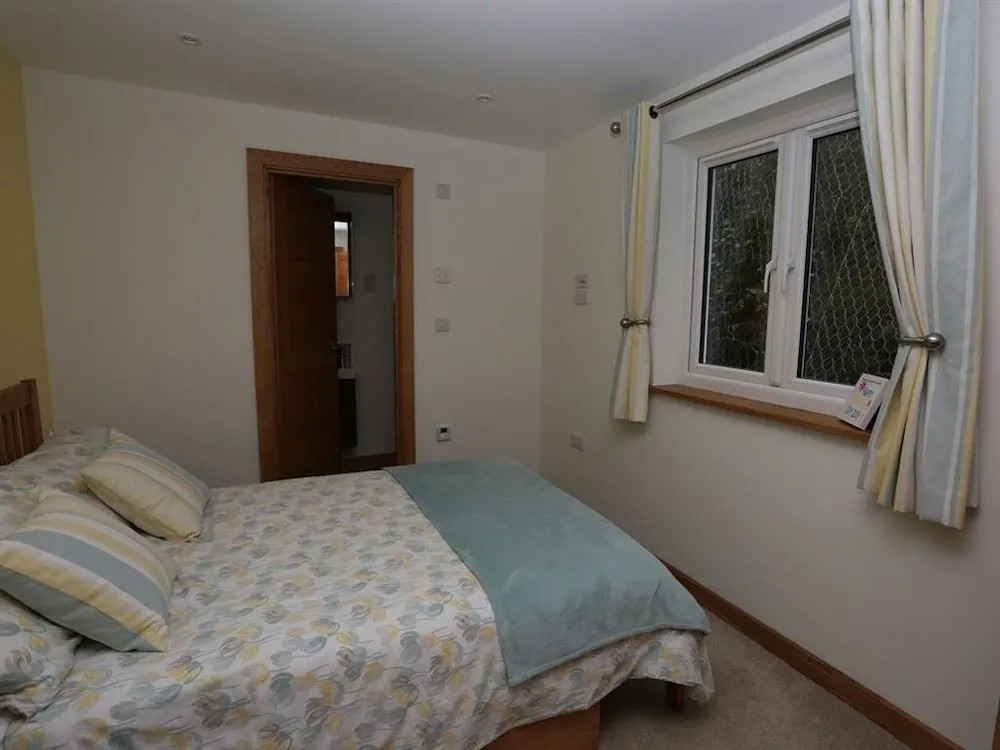 Holywell Bay B&B