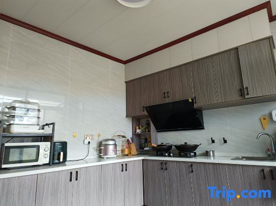 Suzhou Yishu Boutique Home stay (the Taihu Lake Xishan Store）