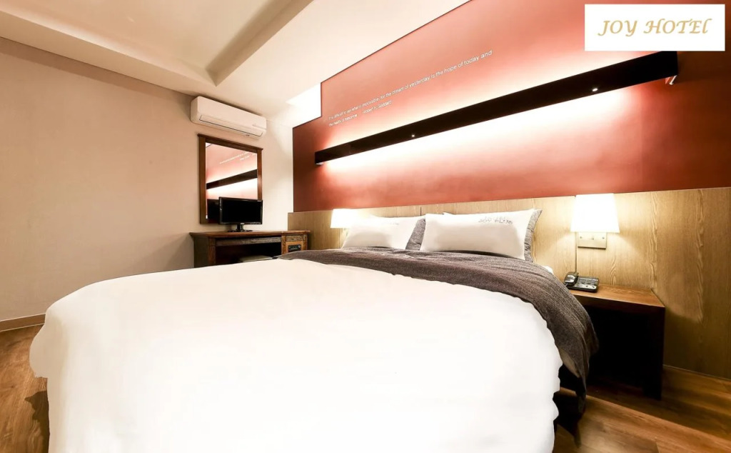Joy Hotel