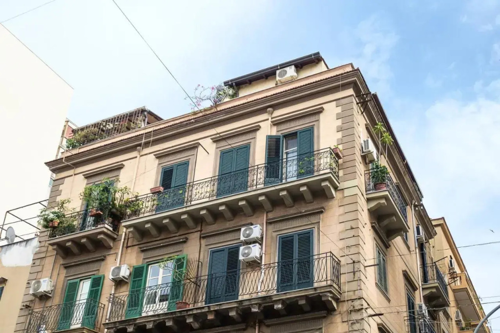 Attico Finocchiaro - Terrazza in Centro Wifi Free