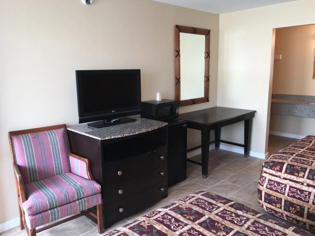 Sea Palace Motel