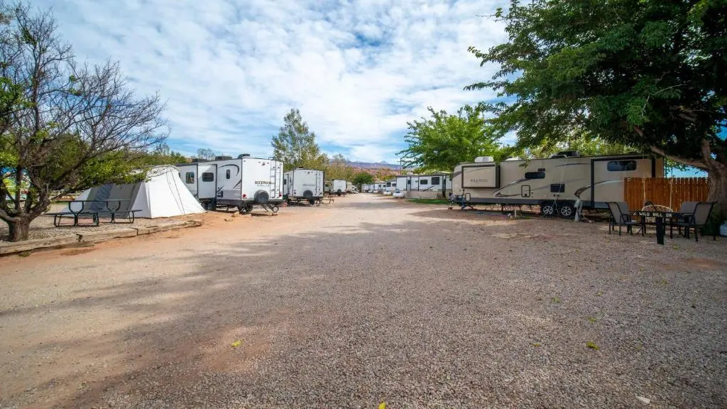 FunStays Glamping Setup Tent in RV Park #2 OK-T2