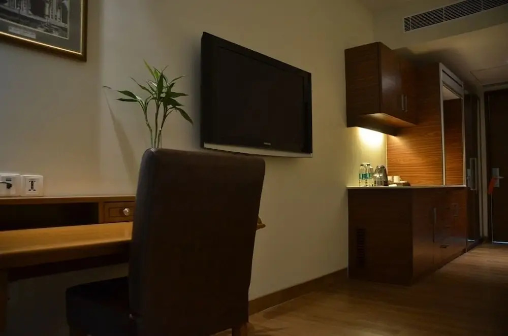The LaLiT Traveller- Airport hotel