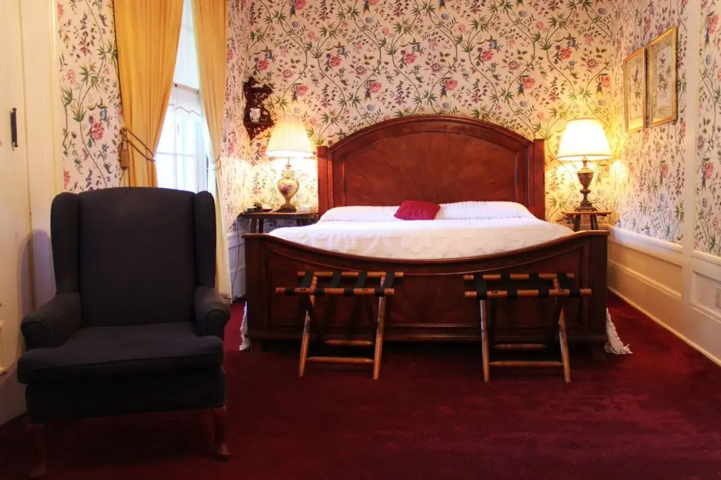 The Excelsior House Hotel