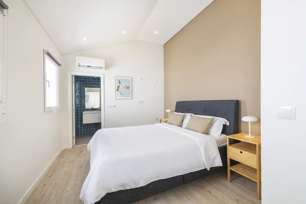 Lisbon Oriente Suites by Olala Homes