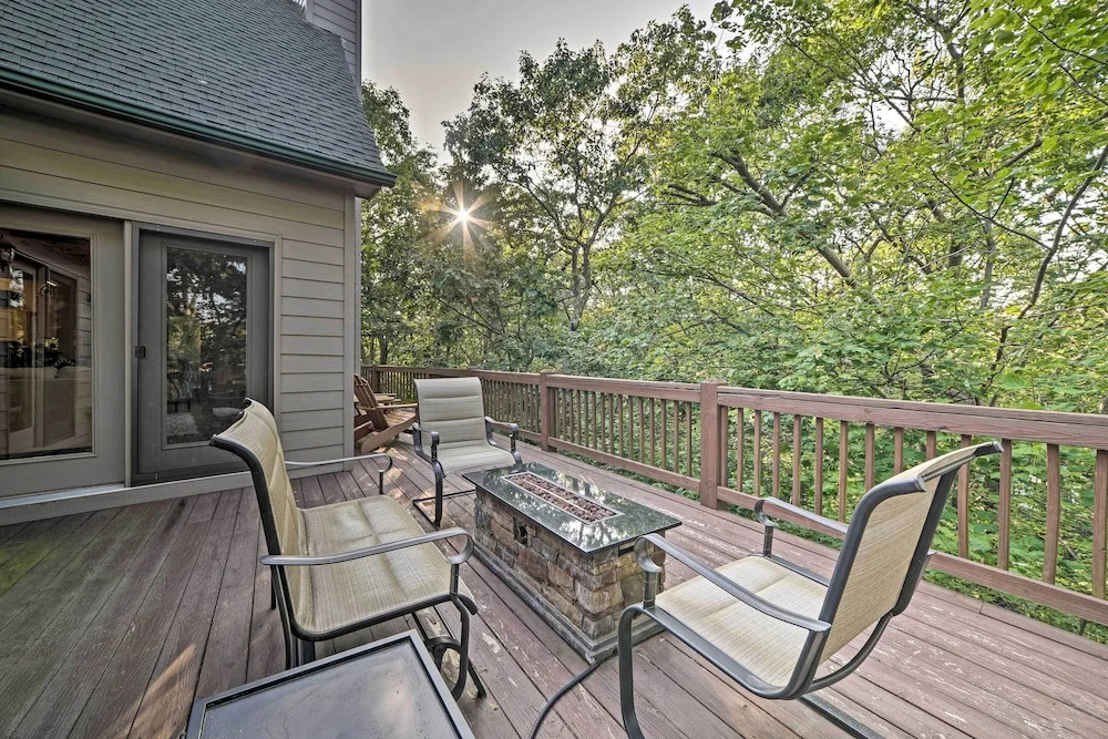 Wintergreen Resort Home w/ Deck!