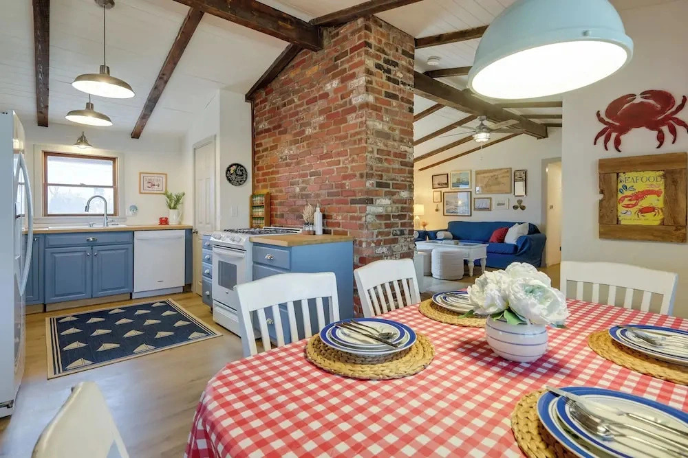 Steps to Beaches & Main Street: Hyannis Retreat
