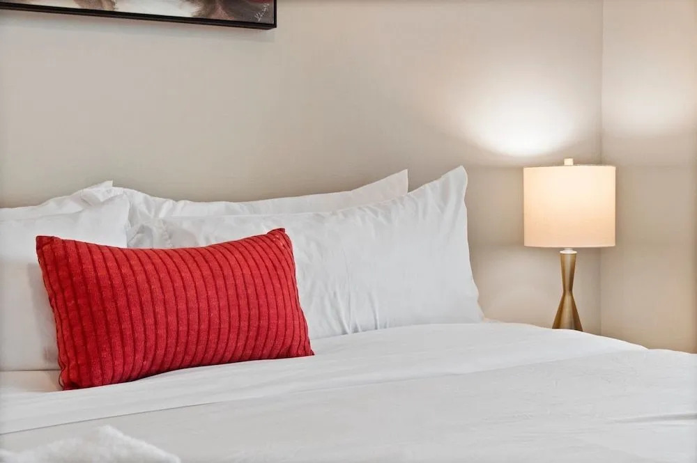Kasa Freemorewest Charlotte