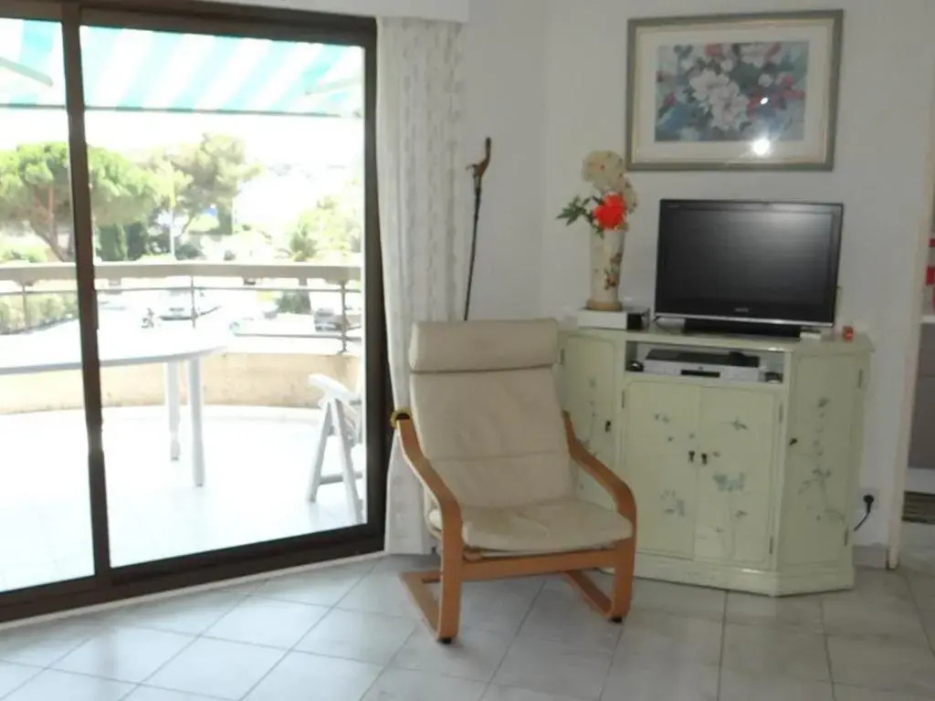 Appartement Cavalaire-sur-Mer, 3 pièces, 4 personnes - FR-1-100-230
