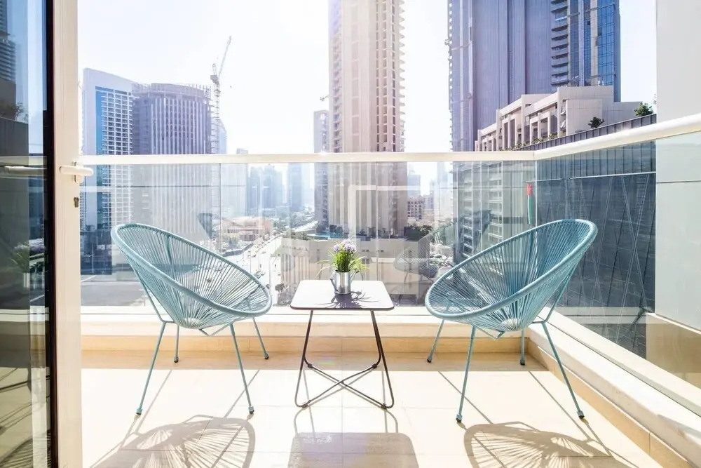 Luxurious Living In This 2BR With Study in Downtown Dubai - Sleeps 5!