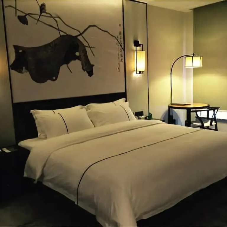 Golden Hotel