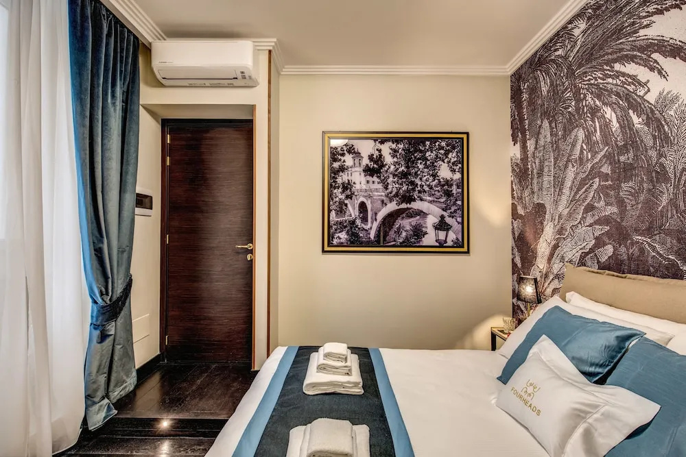 PAX hotel
