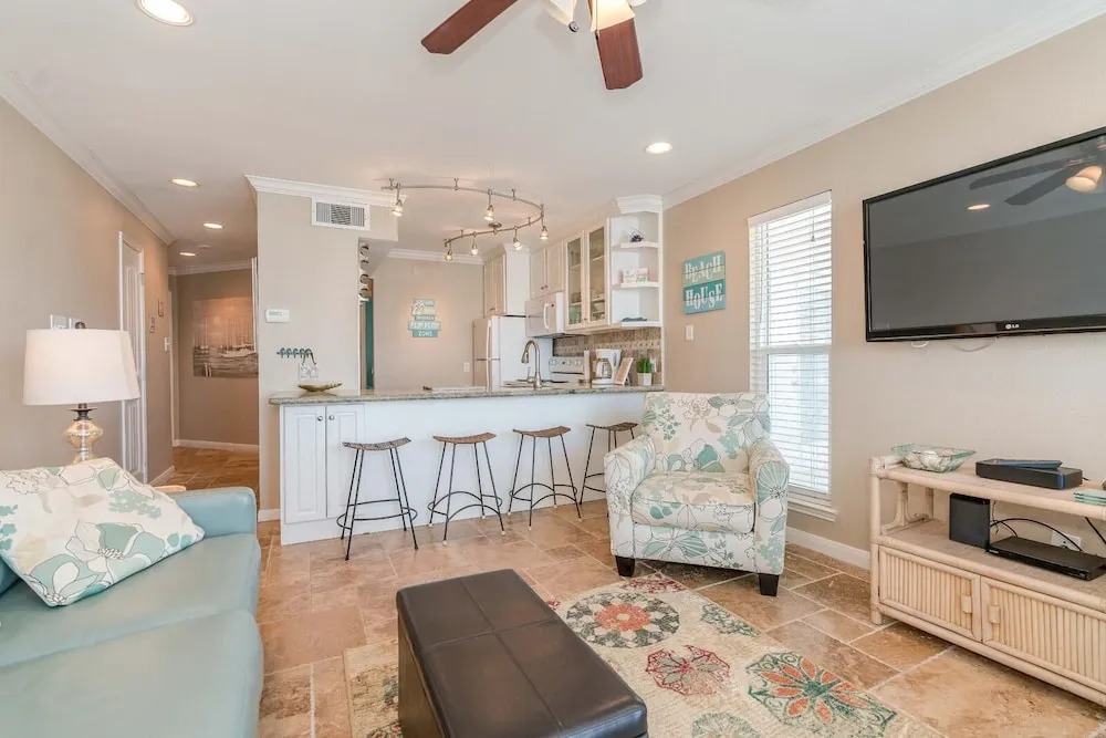 Seaside Treasure - 2 Br Apts