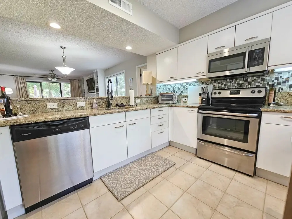 8c West Hyde Park 3 Bedroom Villa