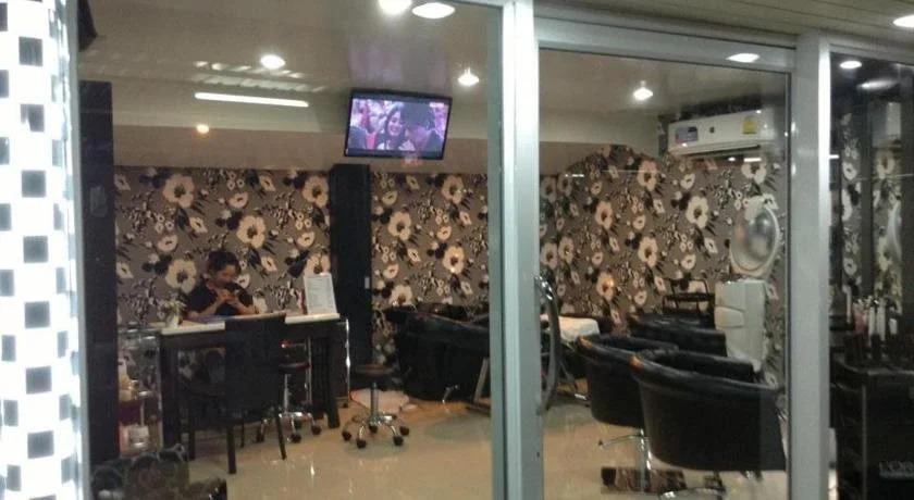บ้านเกื้อ เดอะ ลิฟวิ่ง