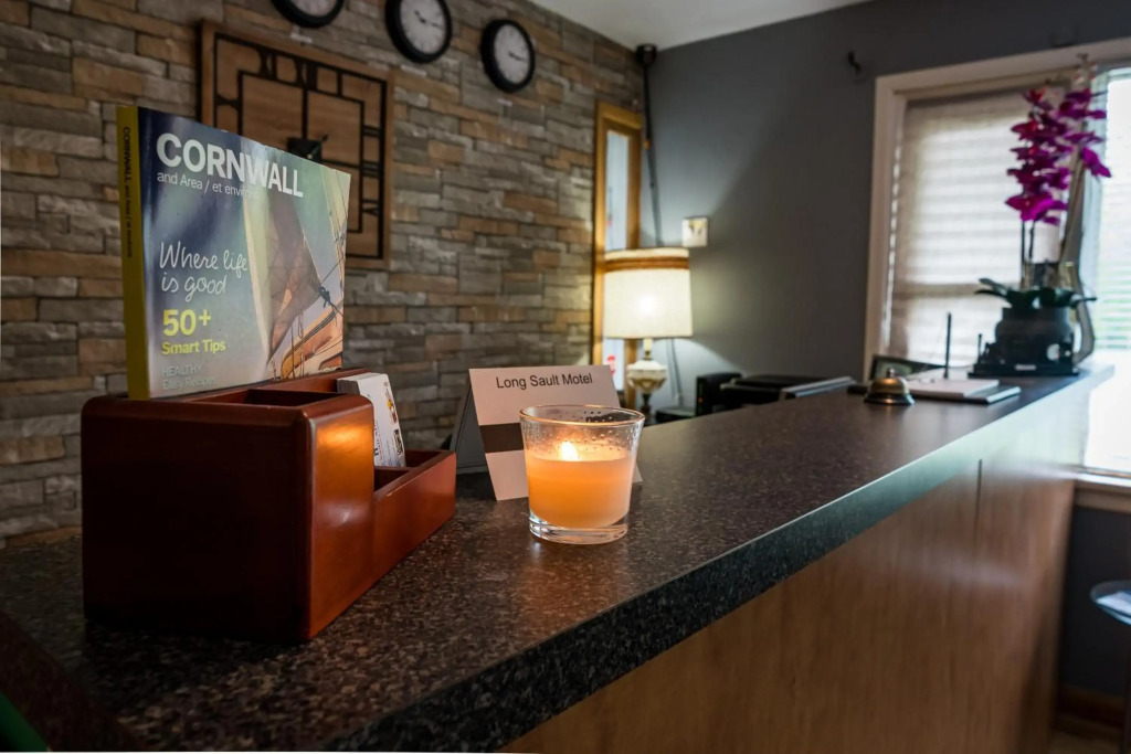 Long Sault Motel