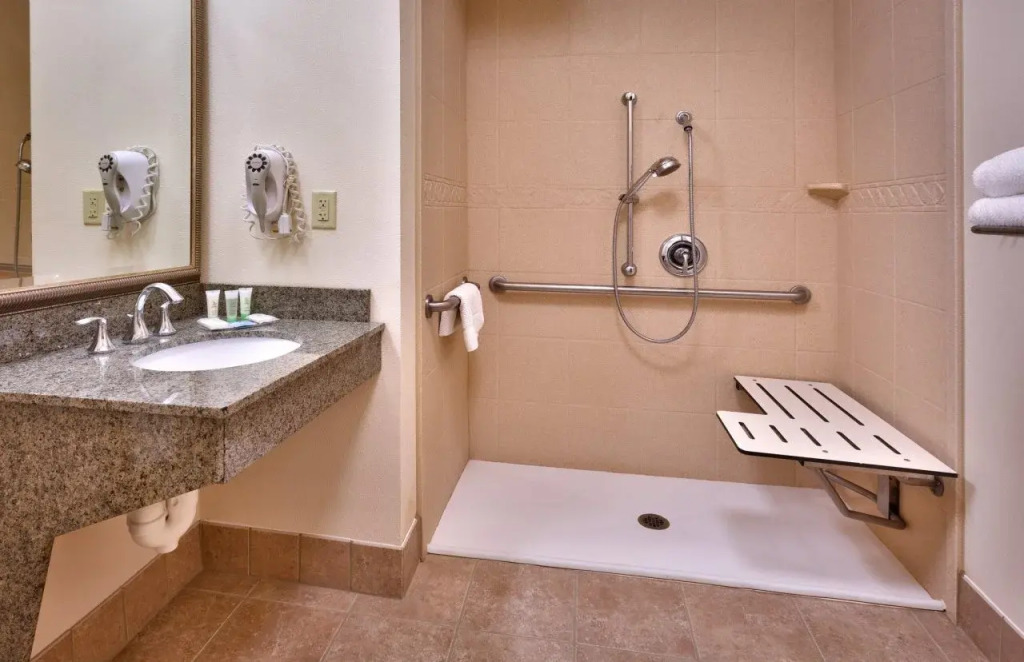 Staybridge Suites Omaha 80th and Dodge by IHG