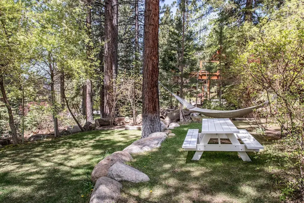 Cabin-esque Tahoe 4 Bedroom Home