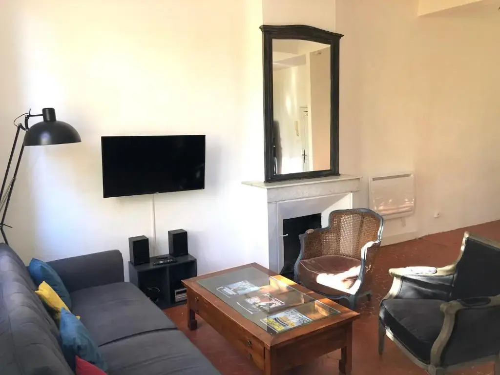 Beau 2 pièces 70 m2 au coeur du centre historique d'Aix en Provence