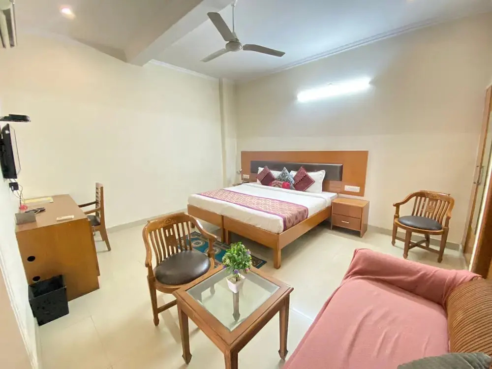 Radient Casa Hotel