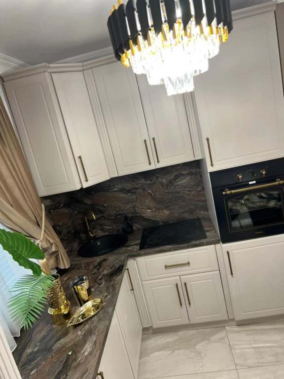 Golden Apartment