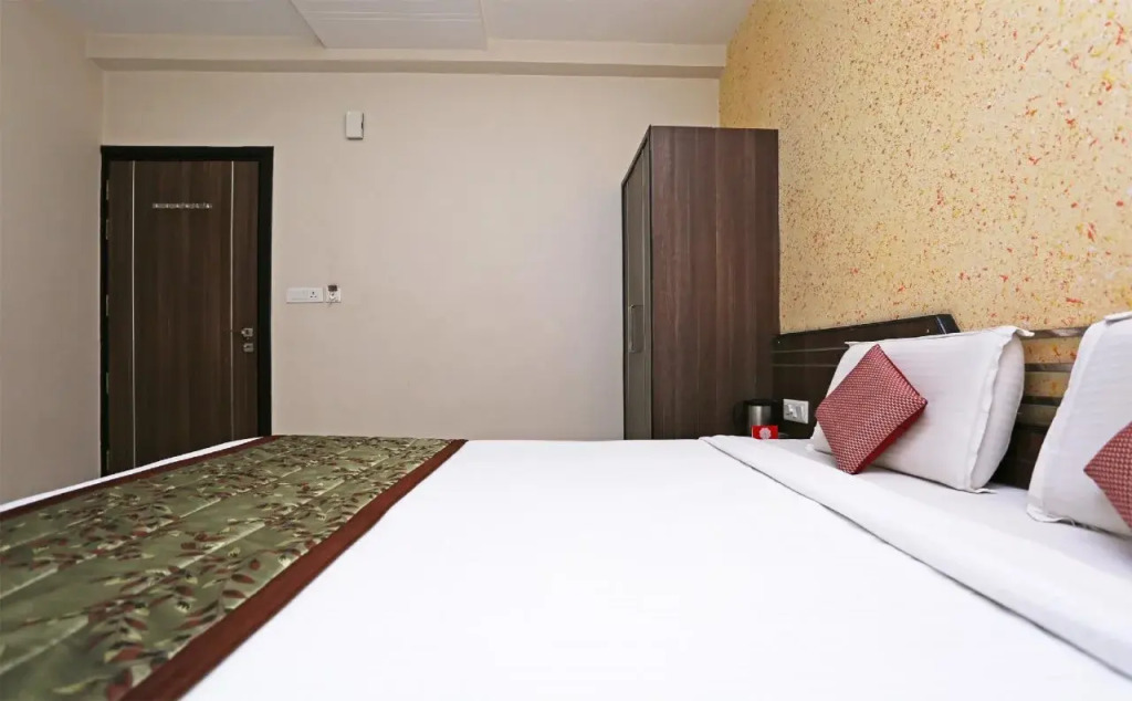 MD 9 Star Hotel