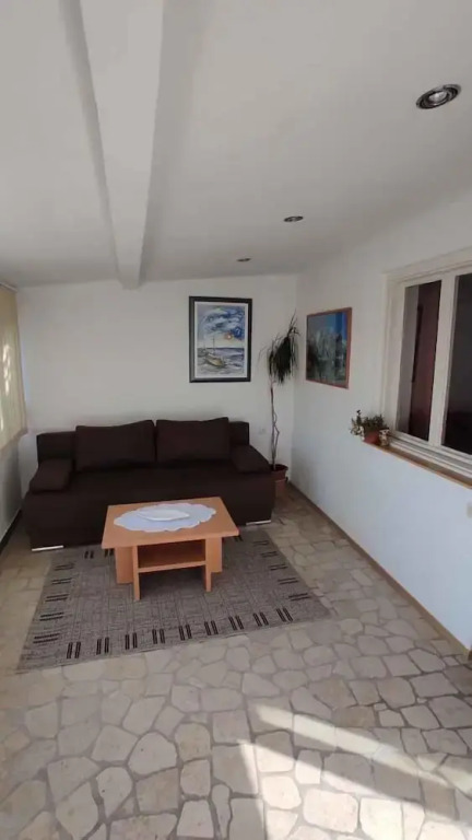 Apartment Car