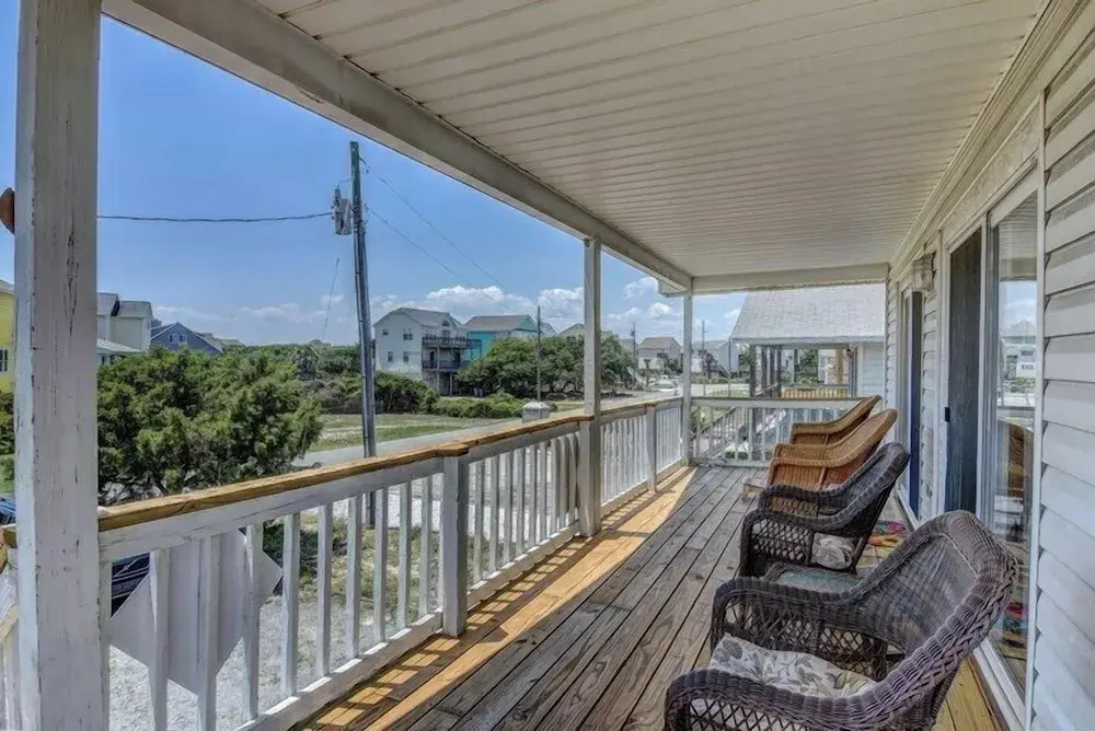 Sassy Seahorse by Topsail Realty