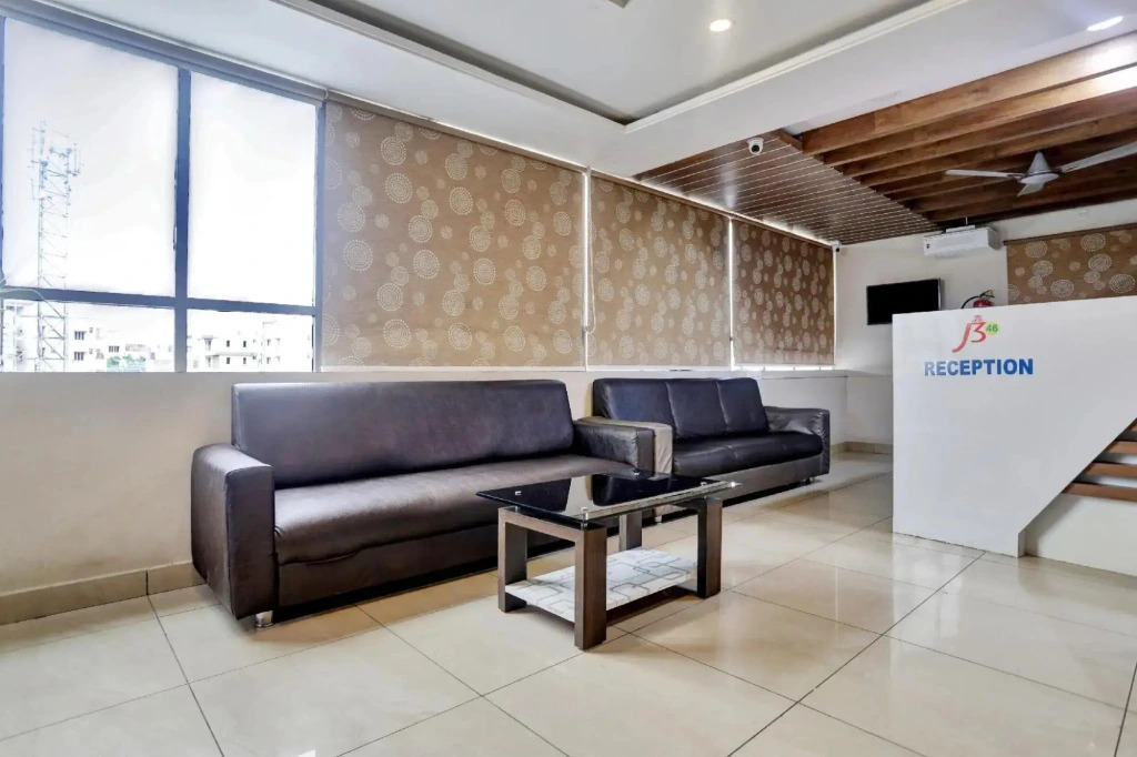 Vasishtha Grand by OYO Rooms