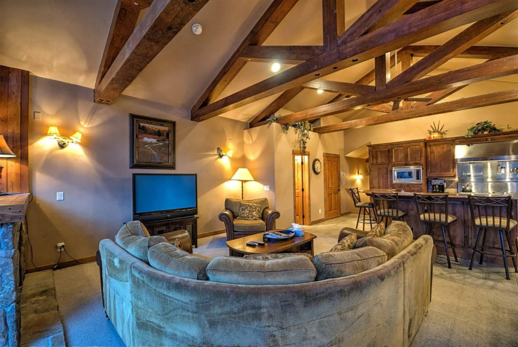 Overlook Chalet