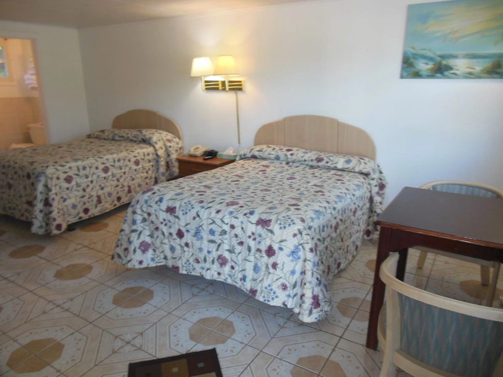 Sand Dollar Inn