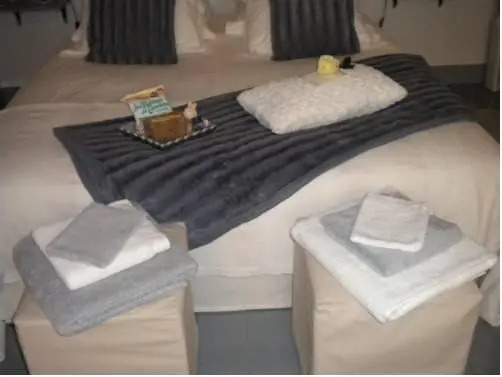 Little Suite - Suzanne (Adults Only)