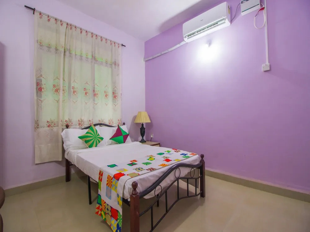 OYO 15934 Home Traditional 3BHK Bainguinim
