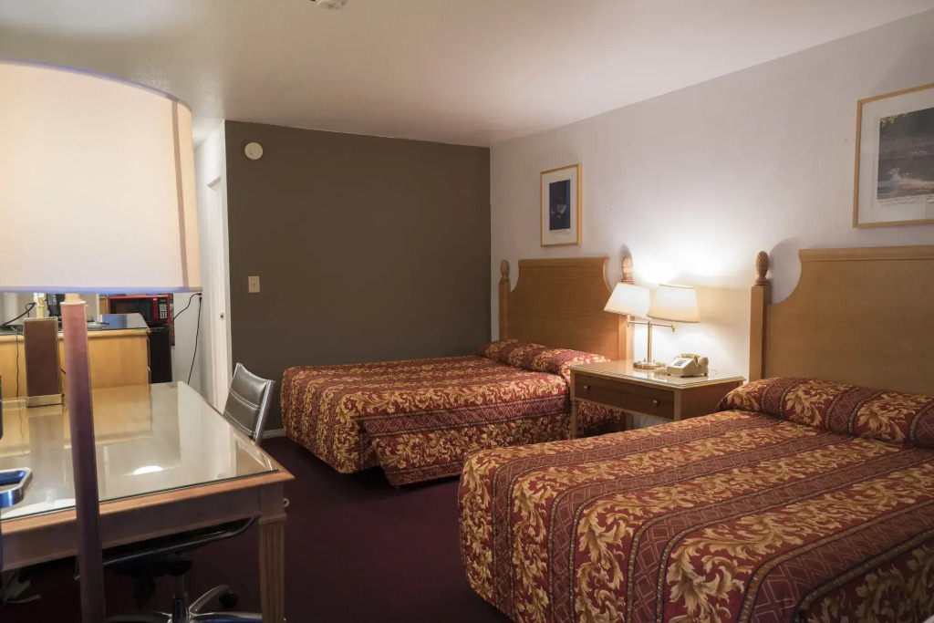 Seatac Inn