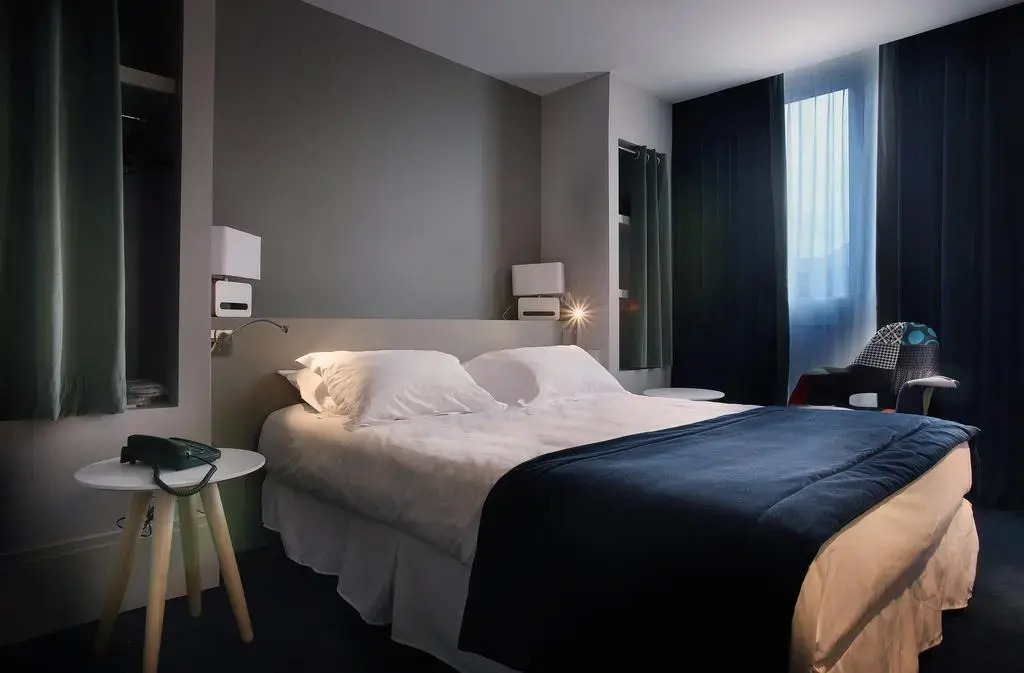 Hotel le Cinq Hyper - Centre