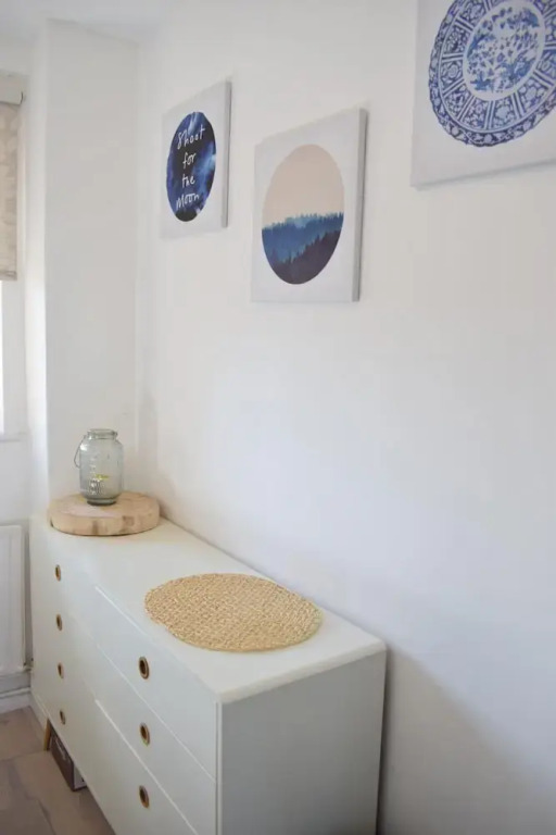 2 Bedroom City Home in Oval