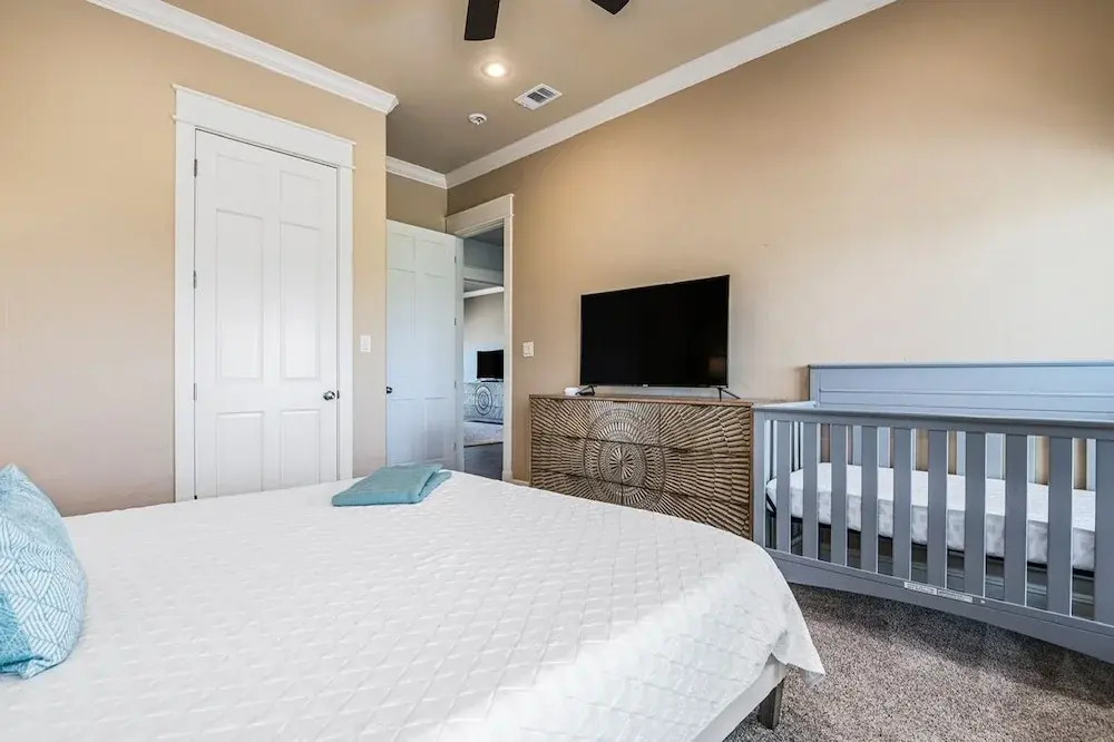 Ocean One 4 Bedroom Home by RedAwning