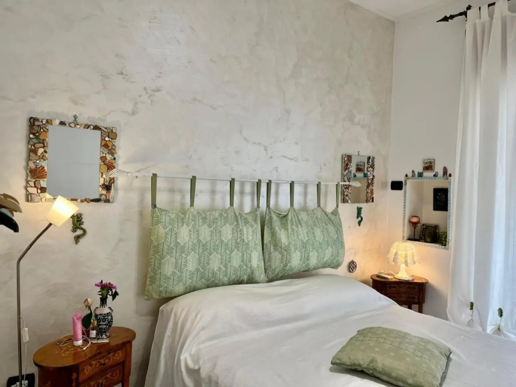 Anna's Stones House