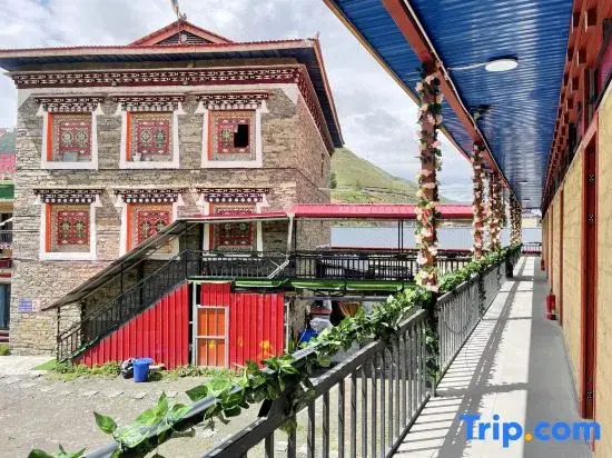 Xinduqiao Town Fenglinxi Boutique Homestay