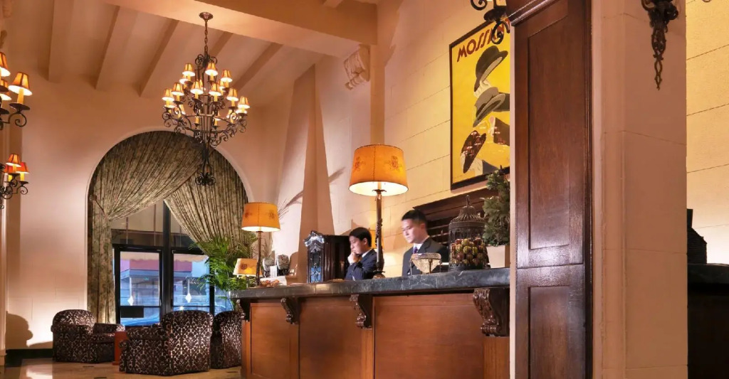 Kensington Park Hotel