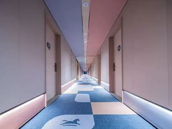 HanTing Hotel (Yan'an New District Wuyue Plaza)