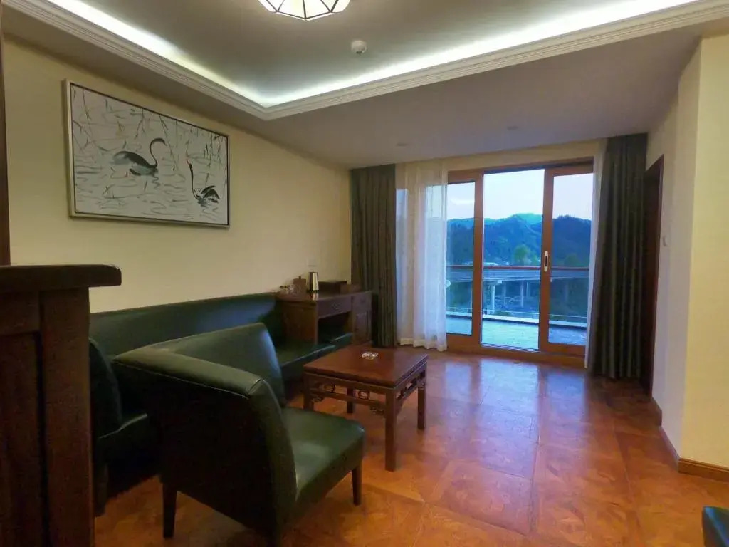 Walker Changhua Brook Villa&Residence