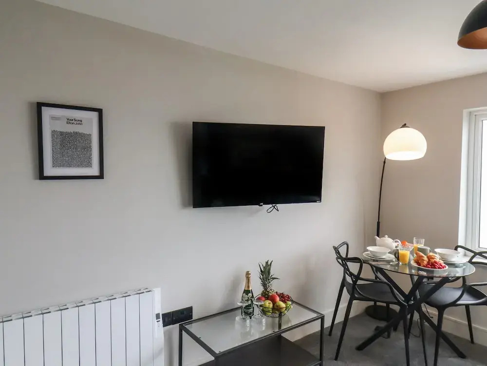 Apt 8 @ Hunter's Quay