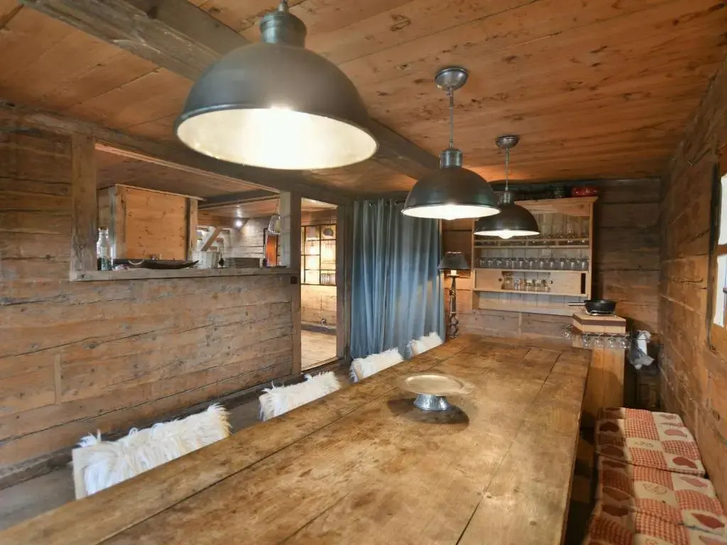 Chalet Le Grand-Bornand, 6 pièces, 10 personnes - FR-1-391-147