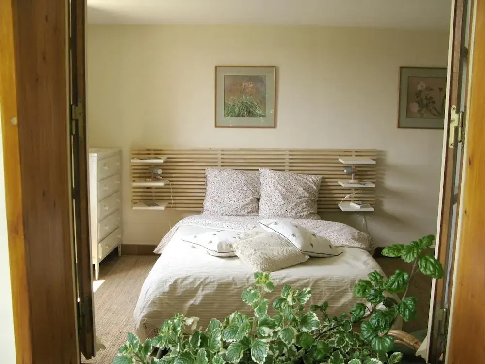 House With one Bedroom in Treigny, With Enclosed Garden