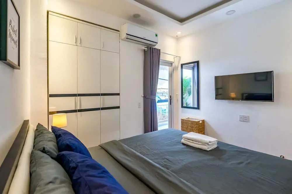 White Home