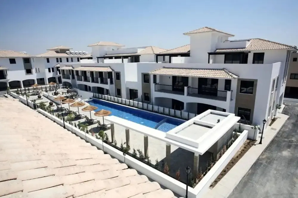 Sunnyside Apartment